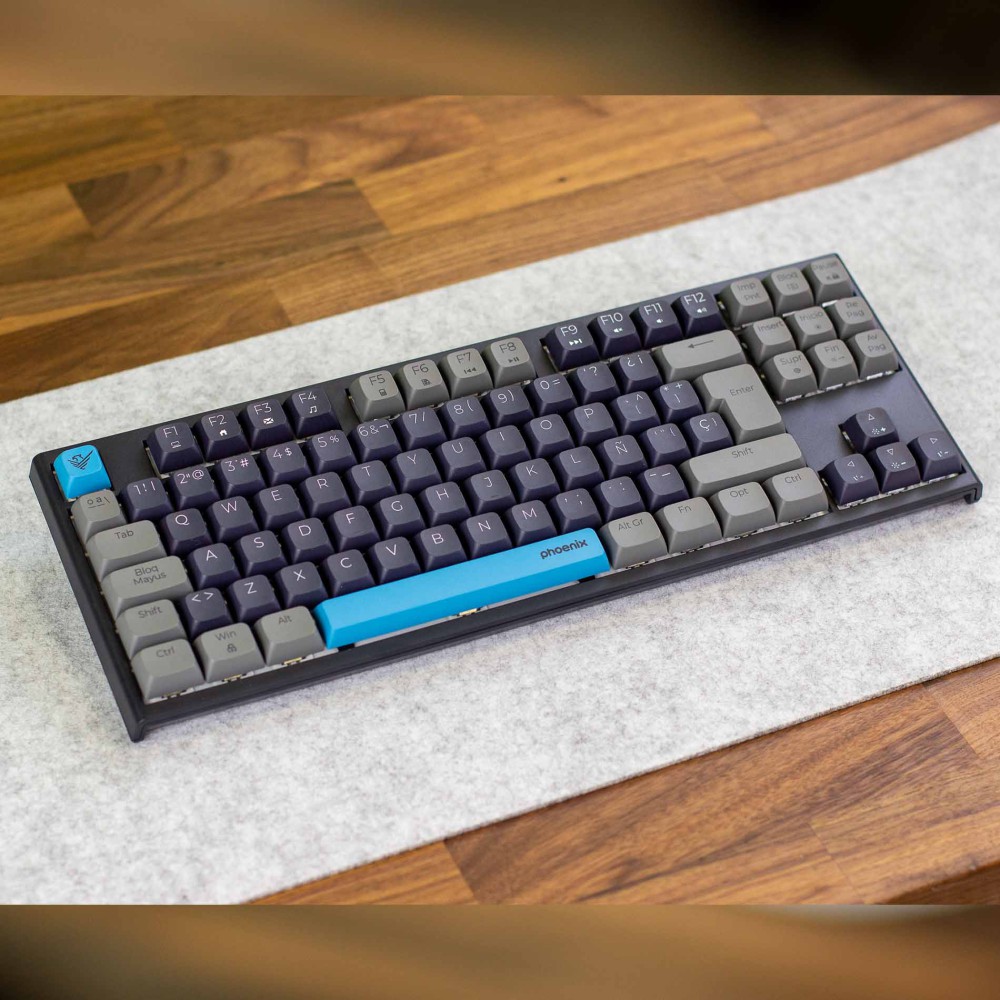 Teclado gaming royal pbt mecanico negro