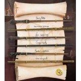 Replica the noble collection harry potter ejercito de dumbledore coleccion 6 varitas en exposicion