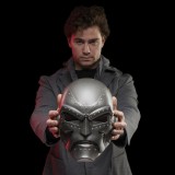 Casco premium roleplay hasbro marvel legends series doctor muerte